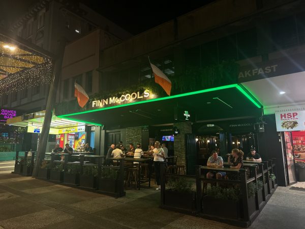 Sign Lighting Australia used Shamrock Green vinyl on 4.5mm Opal to create this look